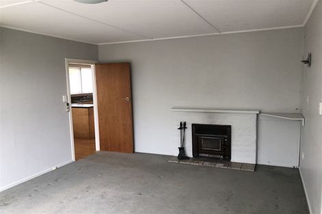 Photo of property in 72 Beazley Avenue, Paparangi, Wellington, 6037