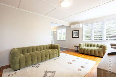 Photo of property in 4 Albert Street, Riverhead, 0820