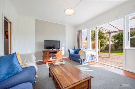 Photo of property in 65 Naenae Road, Naenae, Lower Hutt, 5011