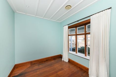 Photo of property in 17 Millar Street, Terrace End, Palmerston North, 4410