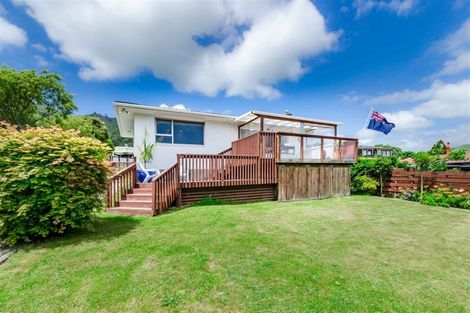 Photo of property in 57 Winara Avenue, Waikanae, 5036