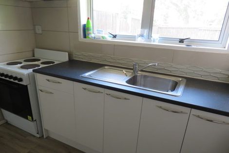 Photo of property in 2/17 Waimahia Avenue, Weymouth, Auckland, 2103