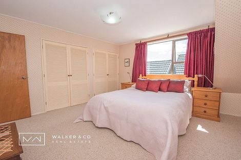 Photo of property in 10 Pioneer Grove, Silverstream, Upper Hutt, 5019