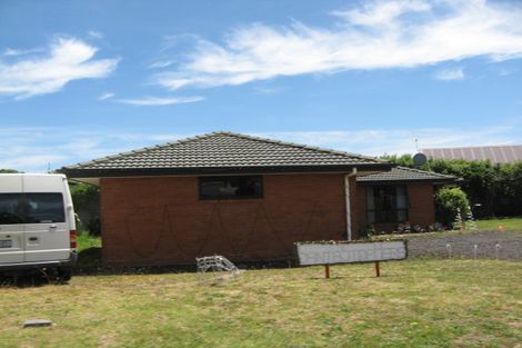 Photo of property in 20 Leaming Place, Clarks Beach, 2122