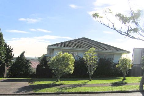 Photo of property in 16 Banyan Drive, Totara Heights, Auckland, 2105