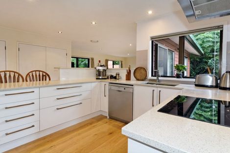 Photo of property in 12 Cochran Road, Oratia, Auckland, 0604