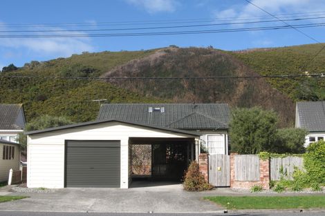 Photo of property in 56 Waddington Drive, Naenae, Lower Hutt, 5011