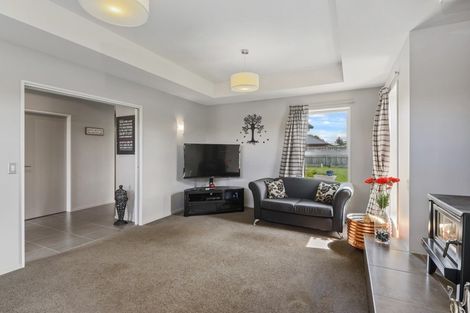 Photo of property in 20 Pemberton Drive, Darfield, 7510