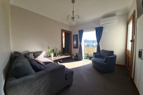 Photo of property in 73 Majoribanks Street, Mount Victoria, Wellington, 6011