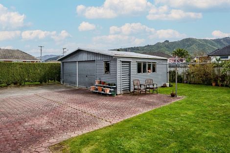 Photo of property in 1 Rosina Street, Clouston Park, Upper Hutt, 5018