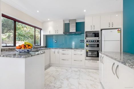 Photo of property in 20 Karetu Road, Greenlane, Auckland, 1051