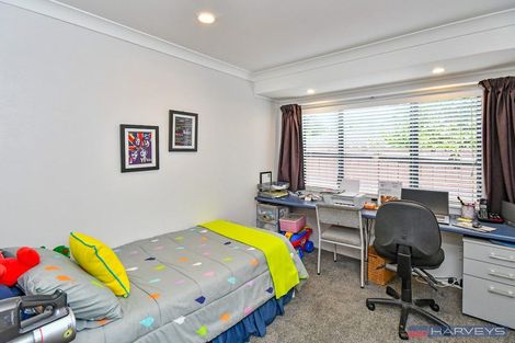 Photo of property in 49 Kuripaka Crescent, The Gardens, Auckland, 2105