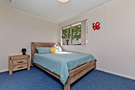 Photo of property in 7 Celina Place, Browns Bay, Auckland, 0630