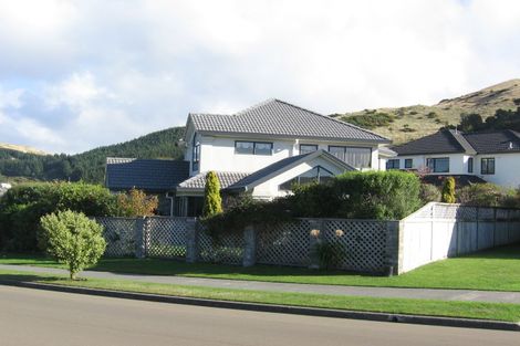 Photo of property in 156 Westchester Drive, Churton Park, Wellington, 6037