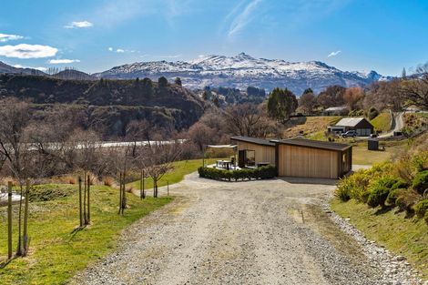 Photo of property in 362 Tucker Beach Road, Queenstown Hill, Queenstown, 9371