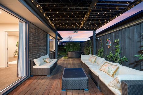 Photo of property in 37 Parklea Avenue, Halswell, Christchurch, 8025