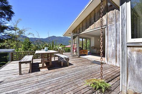 Photo of property in 3215 Archers Road, Tennyson Inlet, 7195