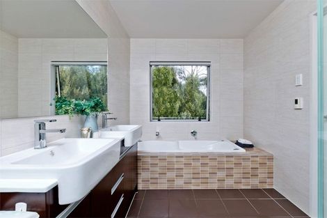 Photo of property in 85 Hugh Green Drive, Pinehill, Auckland, 0632