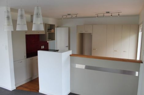 Photo of property in 92 Shakespeare Road, Milford, Auckland, 0620