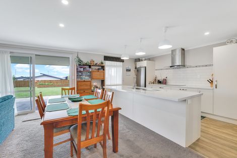 Photo of property in 15 Oak Ridge Drive, Te Awamutu, 3800