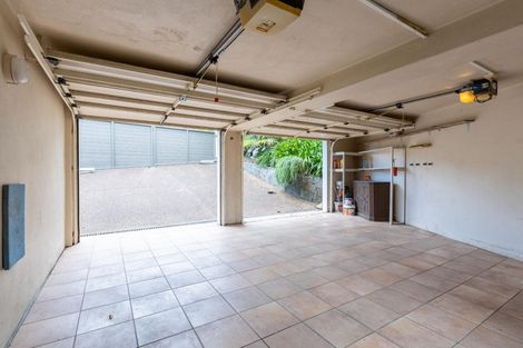 Photo of property in 1 Awarua Crescent, Orakei, Auckland, 1071