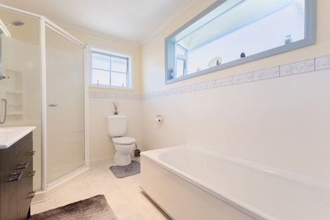 Photo of property in 10 Douglas Street, Paraparaumu Beach, Paraparaumu, 5032