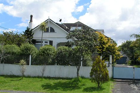 Photo of property in 9 Onepoto Road, Hauraki, Auckland, 0622