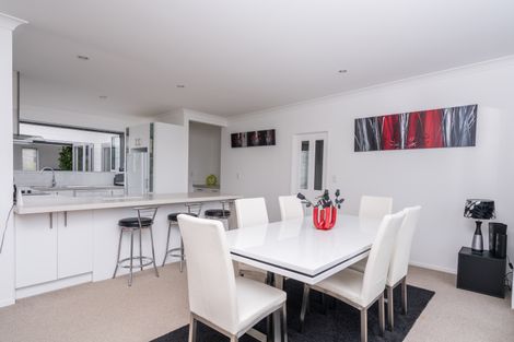 Photo of property in 15 Weka Street, Mangawhai, 0505