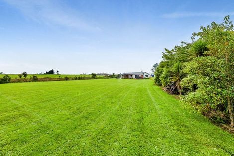 Photo of property in 1253 Upland Road, Egmont Village, Inglewood, 4386