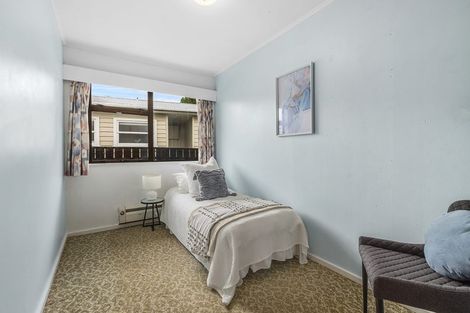 Photo of property in 11 Saint Edmund Crescent, Tawa, Wellington, 5028