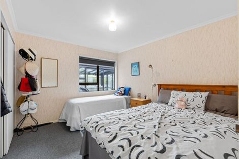 Photo of property in 1 Tern Place, Hokowhitu, Palmerston North, 4410