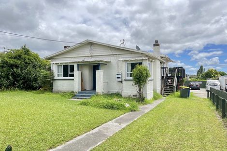 Photo of property in 1/84 Lynwood Road, New Lynn, Auckland, 0600