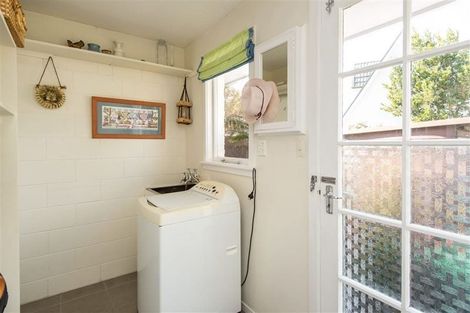 Photo of property in 2/202 Waimairi Road, Ilam, Christchurch, 8041