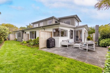 Photo of property in 8 Metzenthin Close, Raumati South, Paraparaumu, 5032