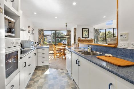 Photo of property in 1/4u Richard Street, Titahi Bay, Porirua, 5022