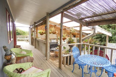 Photo of property in 5 Te Whena Street, Otaki Beach, Otaki, 5512