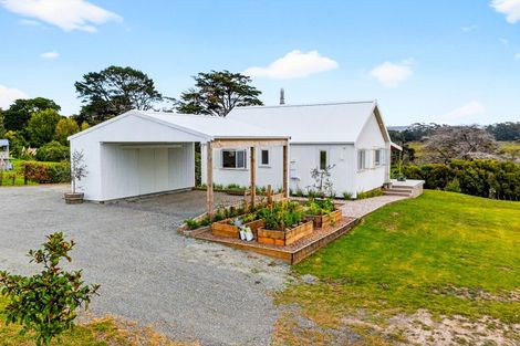Photo of property in 20 Te Whau Lane, Snells Beach, 0920