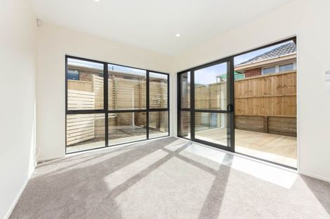 Photo of property in 8a Miles Avenue, Papatoetoe, Auckland, 2025