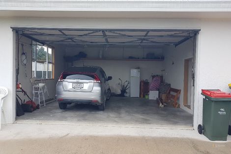 Photo of property in 19 Timaru Road, Waimate, 7924