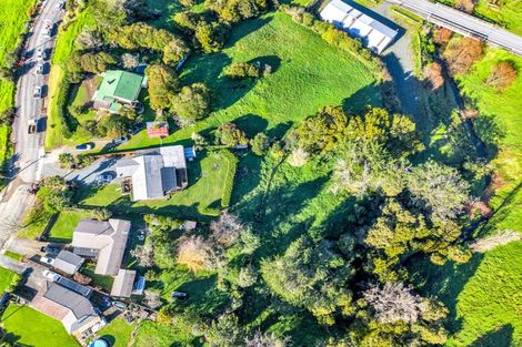 Photo of property in 8 Doctors Hill Road, Maungaturoto, 0520