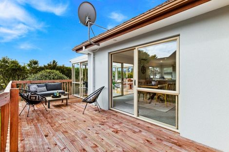 Photo of property in 5 Pyrite Street, Westgate, Auckland, 0614