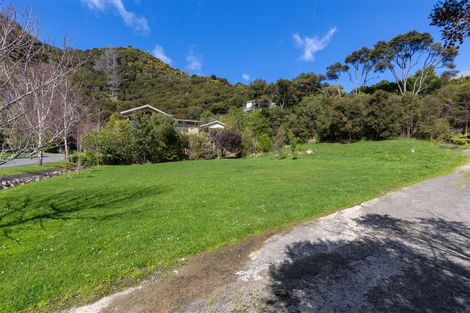 Photo of property in 19 Amelia Crescent, Waikawa, Picton, 7220