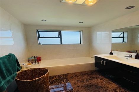 Photo of property in 29 Saint Maroun Rise, The Gardens, Auckland, 2105