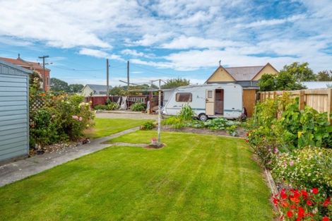 Photo of property in 1 Cameron Street, Waimate, 7924