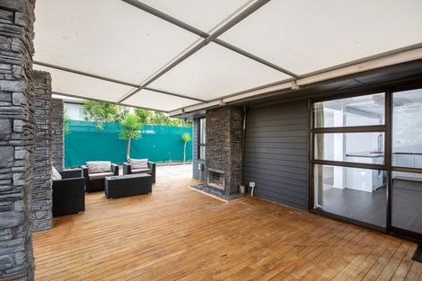 Photo of property in 10 Meadow Crescent, Te Atatu South, Auckland, 0602