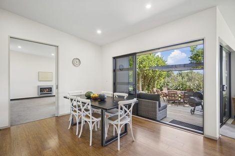 Photo of property in 173 Bing Lucas Drive, Tawa, Wellington, 5028