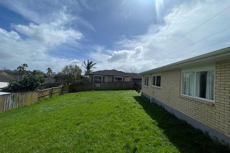 Photo of property in 53 Robin Brooke Drive, Flat Bush, Auckland, 2019