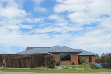 Photo of property in 26 Panckhurst Drive, Woodend, 7610