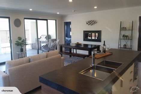 Photo of property in 16 Stace Hopper Drive, One Tree Point, 0118