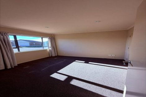 Photo of property in Henry Russell Estate, 22/36 Belgrove Drive, Waipukurau, 4200